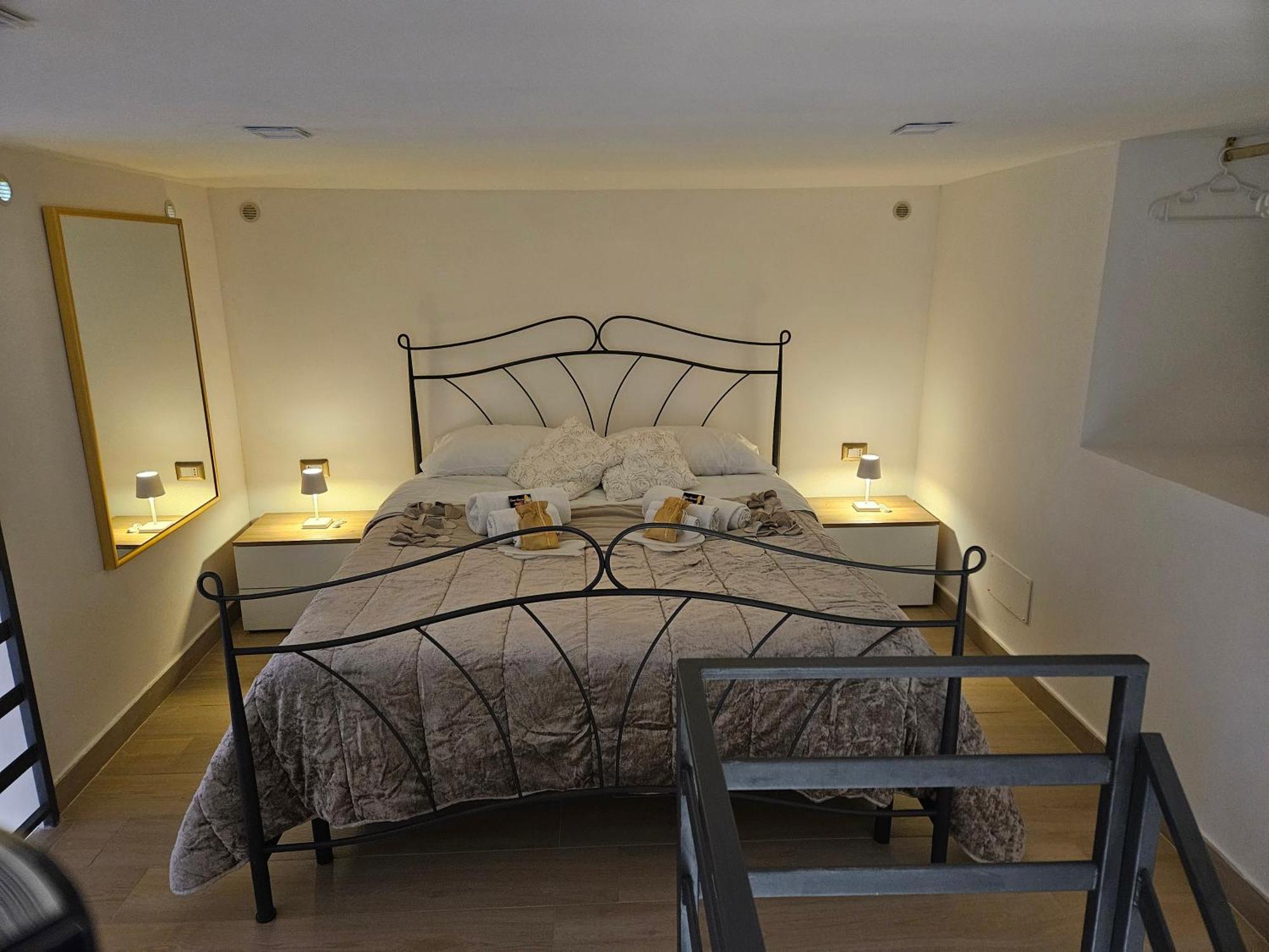 Апартаменты Casa Savoia Dream Неаполь Экстерьер фото